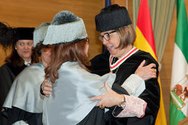 Investidura como Doctores "Honoris Causa" de Michelle Mattelart y Armand Mattelart por la Facultad de Ciencias de la Comunicación de la Universidad de Málaga. Rectorado. Abril de 2014