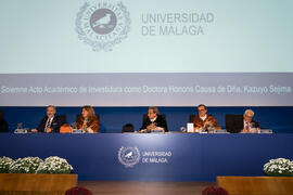 Mesa presidencial. Investidura de Kazuyo Sejima como Doctora "Honoris Causa" por la Escuela de Arquitectura de la Universidad de Málaga. Paraninfo. Octubre de 2019