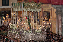 Trono procesional de la Virgen Nuestra Señora de Gracia y Esperanza de la Hermandad de los Estudiantes. Málaga. Abril de 2014