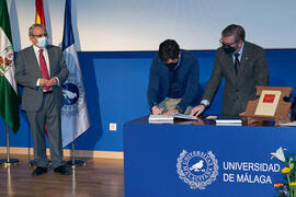 Toma de posesión de Daniel Camas Peña como nuevo profesor titular del Área de Ciencias de los Materiales e Ingeniería Metalúrgica de la Universidad de Málaga. Paraninfo. Diciembre de 2021