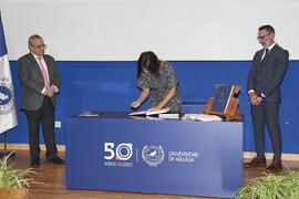 Toma de posesión de Rocío García Jiménez como profesora titular del Área de Traducción e Interpretación de la Universidad de Málaga. Toma de posesión de nuevos catedráticos y profesores titulares de la Universidad de Málaga. Paraninfo. Noviembre de 2023
