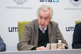 Francisco Carrillo. Presentación del libro "Celebración de París: Lugares y gentes". Edificio del Rectorado. Octubre de 2017