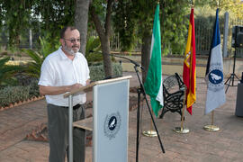 Intervención de Alfonso Carlos Morón en el homenaje al personal que cumple 25 años de servicio en la UMA o jubilado. Jardín Botánico. Junio 2017
