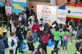 Estand de Samsung. Jornadas de Puertas Abiertas de la Universidad de Málaga. Complejo Polideportivo Universitario. Abril de 2018