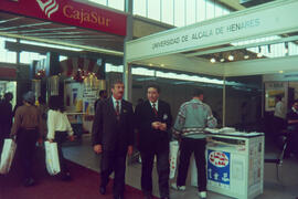 Visita del rector de la Universidad de Málaga al Salón Internacional del Estudiante. Córdoba. Abril de 1994