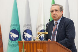 José Ángel Narváez en el homenaje al personal que cumple 25 años de servicio en la UMA o jubilado. Paraninfo. Junio 2016