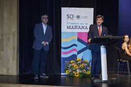 Gaspar Garrote presenta el Concierto Conmemorativo del 50 Aniversario de la Universidad de Málaga. Auditorio Edgar Neville, Málaga. Junio de 2022