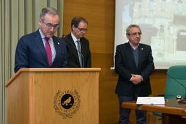 Miguel Porras en la toma de Posesión de los nuevos catedráticos y profesores titulares. Edificio del Rectorado. Marzo de 2017