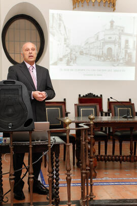 Inauguración de la exposición "El Sur de Europa en los inicios del Siglo XX" Málaga-Sevilla, Sevilla-Málaga”. Sociedad Económica Amigos del País. Diciembre de 2012