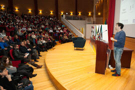 César Bona en su conferencia "Dialogando". Facultad de Derecho. Enero de 2017