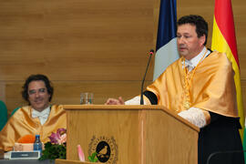 Manuel Molina Lozano en su investidura como Doctor "Honoris Causa" por la Facultad de Turismo de la Universidad de Málaga. Rectorado. Abril 2016