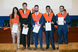 Foto de grupo. Graduación de Másters de la Facultad de Ciencias Económicas y Empresariales de la Universidad de Málaga. Paraninfo. Abril de 2018