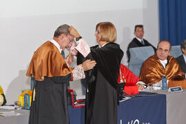 Entrega de la medalla al mérito universitario. Acto Conmemorativo de los 40 años de la Universidad de Málaga. Escuela Técnica Superior de Ingeniería Informática. Diciembre de 2012