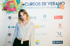 Brisa Fenoy momentos previos al espectáculo benéfico en los Cursos de Verano de la Universidad de Málaga. Marbella. Julio de 2018