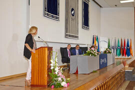 Intervención de Adelaida de la Calle. Homenaje al personal que cumple 25 años al servicio de la Universidad de Málaga y al personal jubilado. Paraninfo. Julio de 2013