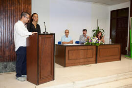 Intervención de los alumnos Valerio Ciruelo y Hazel Susan Harrison. Graduación en el CIE de la Universidad de Málaga. Centro Internacional de Español. Agosto de 2014