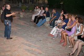 Visita nocturna tematizada a la Alcazaba. Olimpiada Española de Economía, Fase Nacional. Alcazaba de Málaga. Junio de 2015