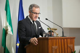 Miguel Porras en la Apertura del Curso Académico 2015/2016 de la Universidad de Málaga. Paraninfo. Septiembre de 2015