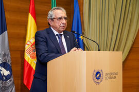 José Ángel Narváez. Toma de posesión de nuevos funcionarios y funcionarias de la Universidad de Málaga. Edificio del Rectorado. Diciembre de 2021