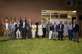 Foto de grupo. Homenaje al personal jubilado de la Facultad de Ciencias Económicas y Empresariales. Campus de El Ejido. Septiembre de 2022