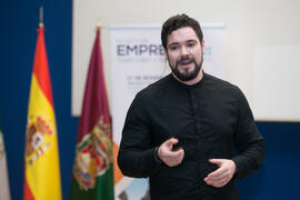 Ilusionismo en la conferencia de Luis Olmedo ‘El camino de la ilusión’. Seminario "Emprende 21. Territorio y Emprendimiento". Paraninfo. Noviembre de 2018
