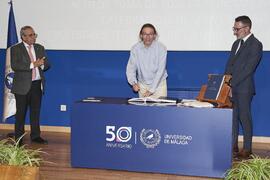 Toma de posesión de Andrew Peter Tonks como profesor titular del Área de Geometría y Topología de la Universidad de Málaga. Toma de posesión de nuevos catedráticos y profesores titulares de la Universidad de Málaga. Paraninfo. Noviembre de 2023