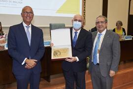 Reconocimiento a personal jubilado. Celebración del 50 Aniversario de la Facultad de Medicina de la Universidad de Málaga. Facultad de Medicina. Octubre de 2022