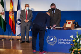 Toma de posesión de José Ángel Peláez Márquez como nuevo catedrático del Área de Análisis Matemático de la Universidad de Málaga. Paraninfo. Diciembre de 2021