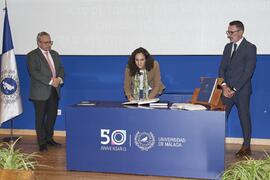 Toma de posesión de María Elena González Muñoz como profesora titular del Área de Biología Celular de la Universidad de Málaga. Toma de posesión de nuevos catedráticos y profesores titulares de la Universidad de Málaga. Paraninfo. Noviembre de 2023