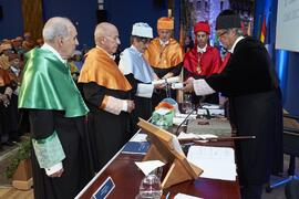 Investidura de Hermanfrid Schubart, Alejandro Portes y Luis Enrique de la Villa como Doctores "Honoris Causa" por la Universidad de Málaga. Paraninfo. Octubre de 2024