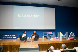 Isabel Ladrón de Guevara y Marta Flich. Conferencia "Dialogando". Paraninfo. Noviembre de 2017