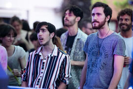 Público asistente al concierto de Joe Crepúsculo. Cursos de Verano de la Universidad de Málaga. Contenedor Cultural UMA. Julio de 2018