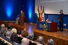 Discurso de José Ángel Narváez tras la toma de posesión del Personal Docente e Investigador de la Universidad de Málaga. Paraninfo. Diciembre de 2021