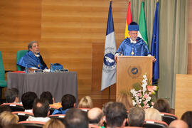 Antonio Luque en su investidura como Doctor "Honoris Causa" por la Facultad de Ciencias de la Universidad de Málaga. Edificio del Rectorado. Octubre de 2016