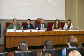 Mesa presidencial. Entrega del IX Premio Gauss. Facultad de Ciencias Económicas y Empresariales. Junio de 2018