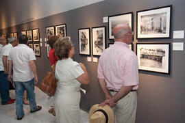 Inauguración de la exposición "Estudio Bienvenido-Arenas, una mirada de los inicios del Siglo XX" Rectorado. Julio de 2011