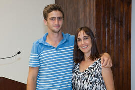 María Dolores Martín con un alumno en su graduación. Centro Internacional de Español. Agosto de 2014