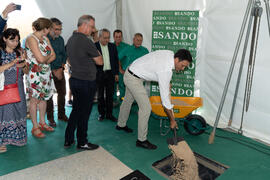 Colocación de la primera piedra del huerto urbano y el parque frutal de la Universidad de Málaga. Campus de Teatinos. Julio de 2019