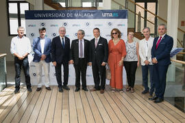 Foto de grupo. Presentación del Centro Internacional de Autoridades y Líderes. Edificio del Rectorado. Julio de 2018