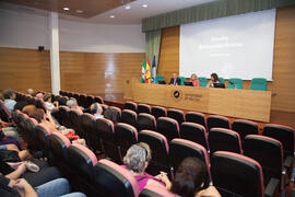 Inauguración de la exposición "Estudio Bienvenido-Arenas, una mirada de los inicios del Siglo XX" por la Universidad de Málaga. Rectorado. Julio de 2011