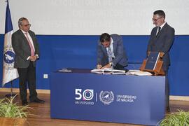 Toma de posesión de Jonathan Ruiz Jaramillo como profesor titular del Área de Construcciones Arquitectónicas de la Universidad de Málaga. Toma de posesión de nuevos catedráticos y profesores titulares de la Universidad de Málaga. Paraninfo. Noviembre de 2023