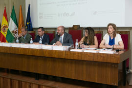 Mesa presidencial. Presentación de la memoria académica correspondiente al curso 2015/2016. Facultad de Ciencias Económicas y Empresariales. Junio de 2018
