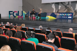 Ana Belén Castillo "Dialogando" con Manu Sánchez. Complejo de Estudios Sociales y Comercio. Enero de 2018