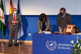 Toma de posesión de María Cristina Toledo Báez como nueva profesora titular del Área de Traducción e Interpretación (Lengua Francesa) de la Universidad de Málaga. Paraninfo. Diciembre de 2021