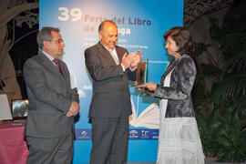 "La Noche del Libro", pregón inaugural de la 39ª Feria del Libro de Málaga. Jardín Botánico-Histórico "La Concepción". Abril de 2009