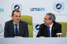 Pedro Duque y José Ángel Narváez. Consejo de Gobierno extraordinario de la Universidad de Málaga. Edificio del Rectorado. Junio de 2018
