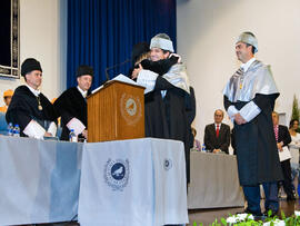 Investidura como Doctor "Honoris Causa" de D. José Antonio Domínguez Bandera por la Universidad de Málaga. Escuela Técnica Superior de Informática y Telecomunicaciones. Mayo de 2010