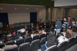 Momentos previos a la conferencia inaugural del 4º Congreso Internacional de Actividad Físico-Deportiva para Mayores de la Universidad de Málaga. Escuela Técnica Superior de Ingeniería Informática y Telecomunicaciones. Marzo de 2011