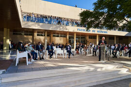 Discurso de Francisco de la Torre. Homenaje a los sanitarios en la Facultad de Medicina de la Universidad de Málaga. Campus de Teatinos. Octubre de 2021