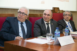 José Sánchez Maldonado, Eugenio José Luque y José Ángel Narváez en la clausura del 50 Aniversario de la Facultad de Económicas. Facultad de Ciencias Económicas y Empresariales. Marzo de 2016